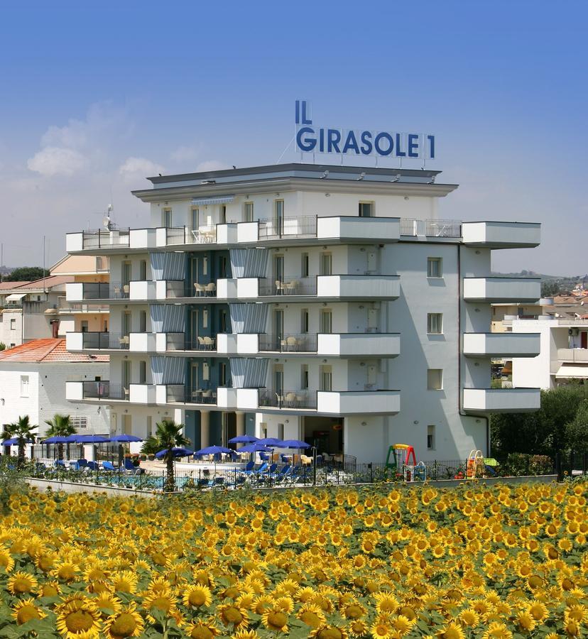 Residence Il Girasole 1 Alba Adriatica Luaran gambar
